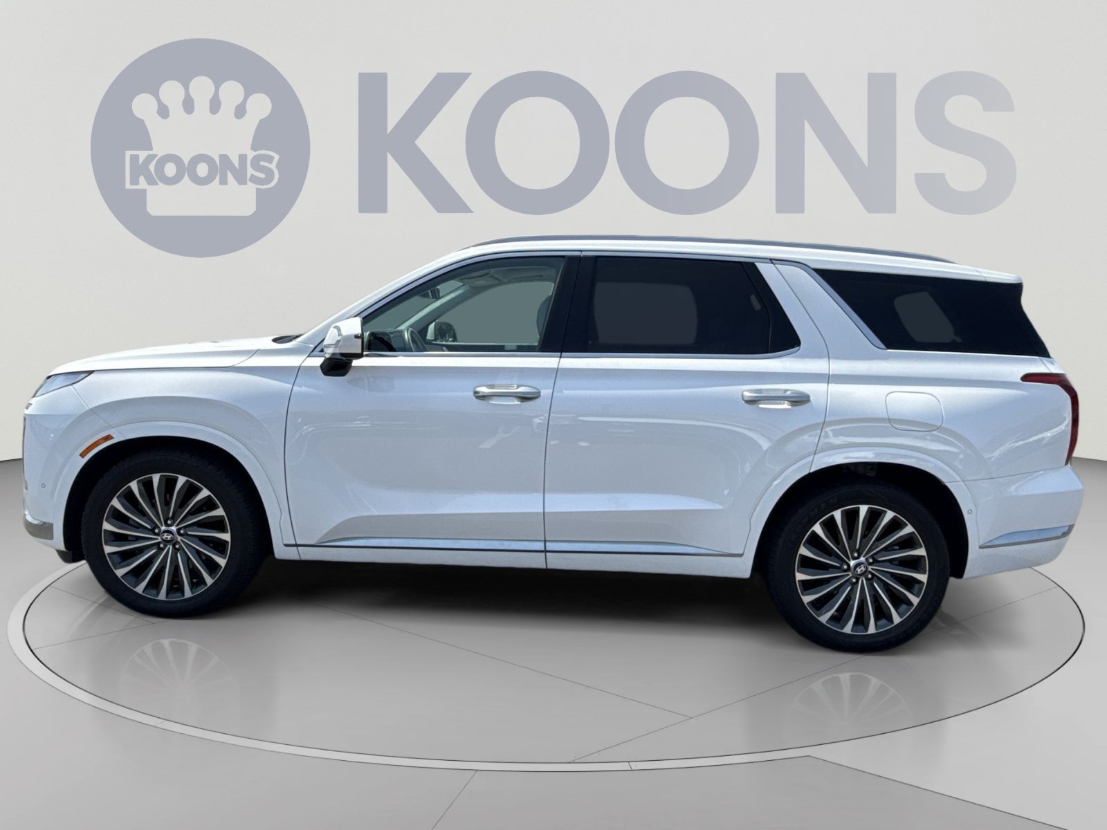 Used 2024 Hyundai Palisade Calligraphy AWD/4WD image 2