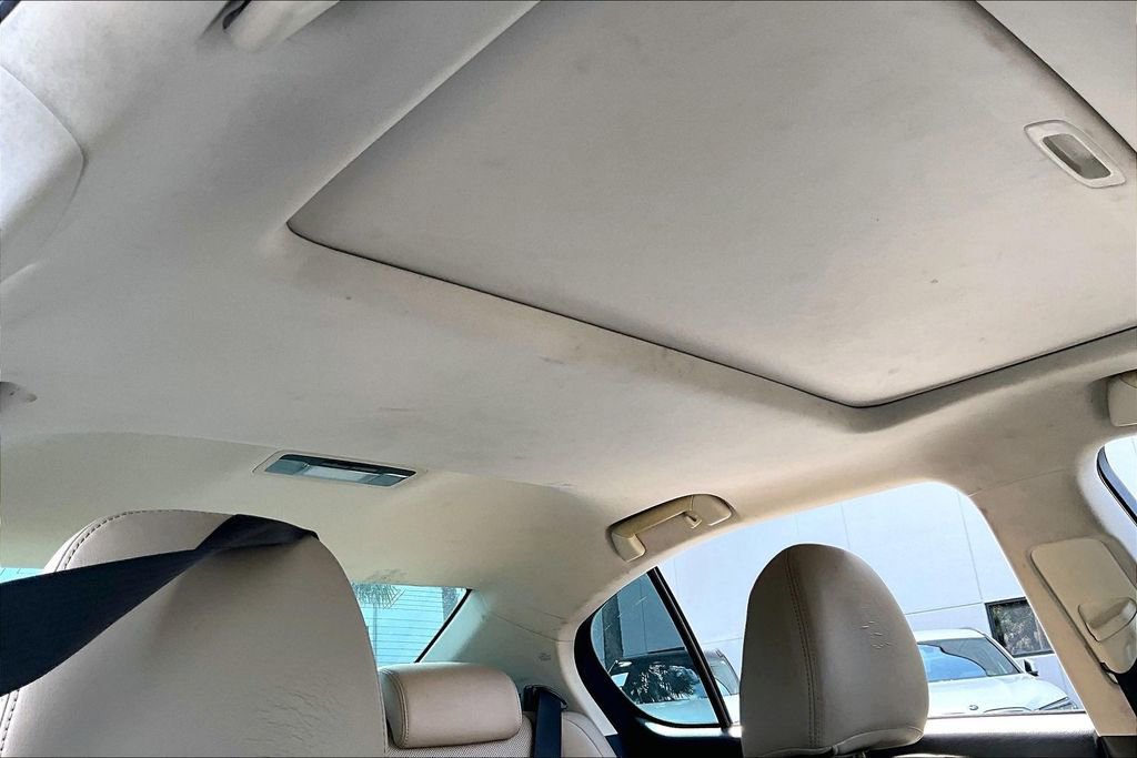 Used 2016 Lexus GS 200t RWD image 25