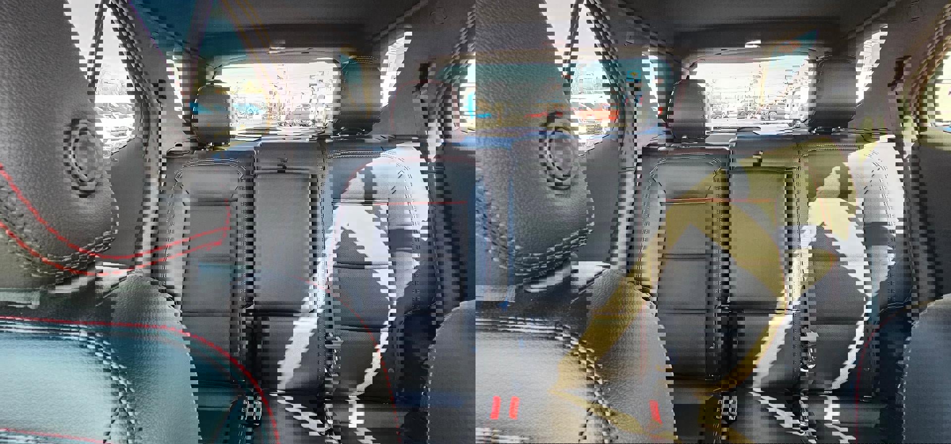 Used 2023 Chevrolet Equinox RS w/ RS Leather Package image 11