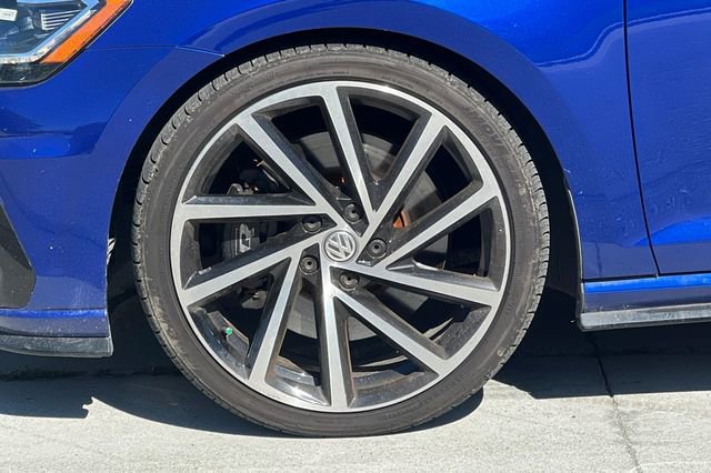 Used 2019 Volkswagen Golf R 4-Door image 33