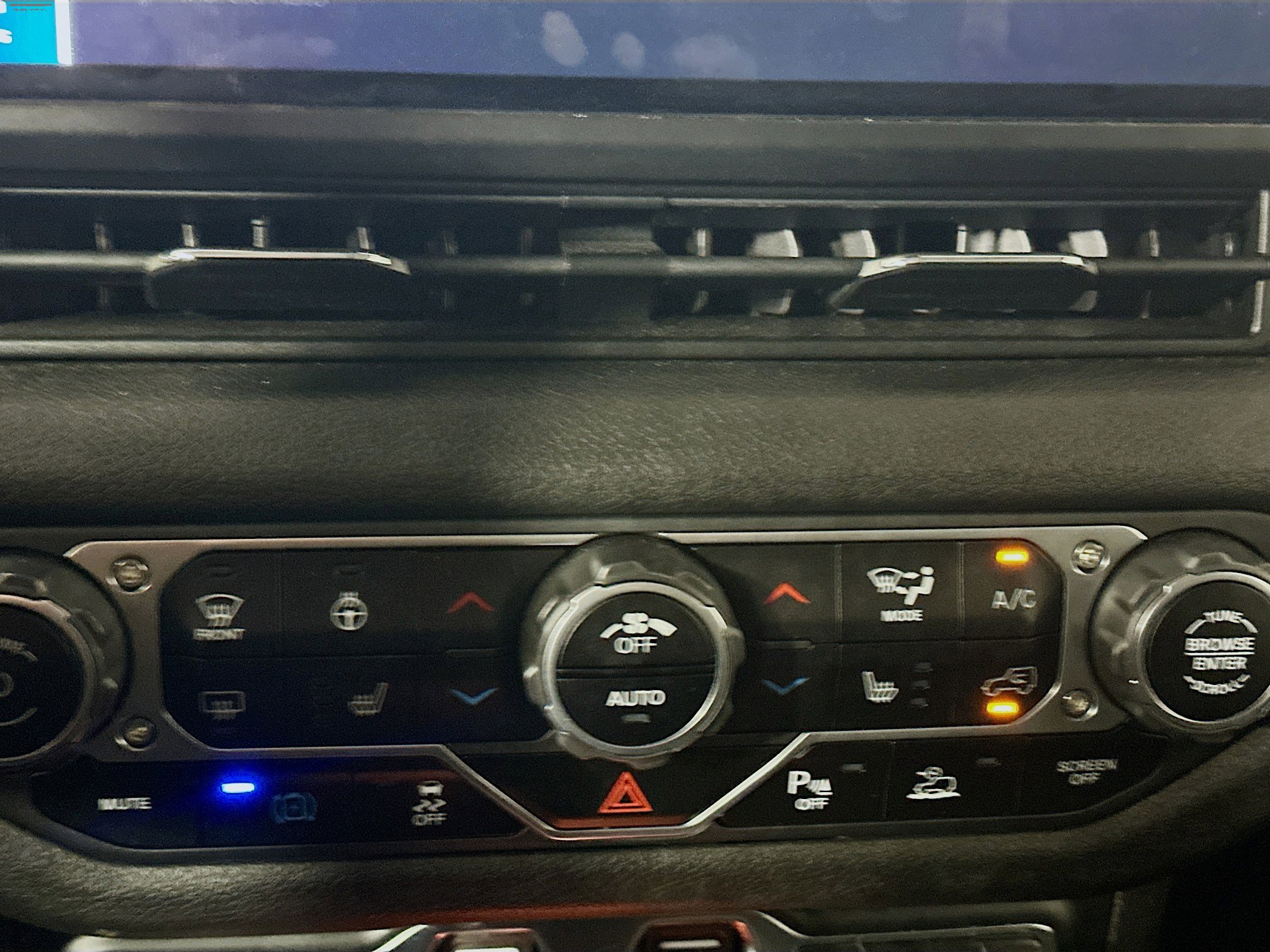 Used 2024 Jeep Wrangler Sport S w/ Convenience Group image 24