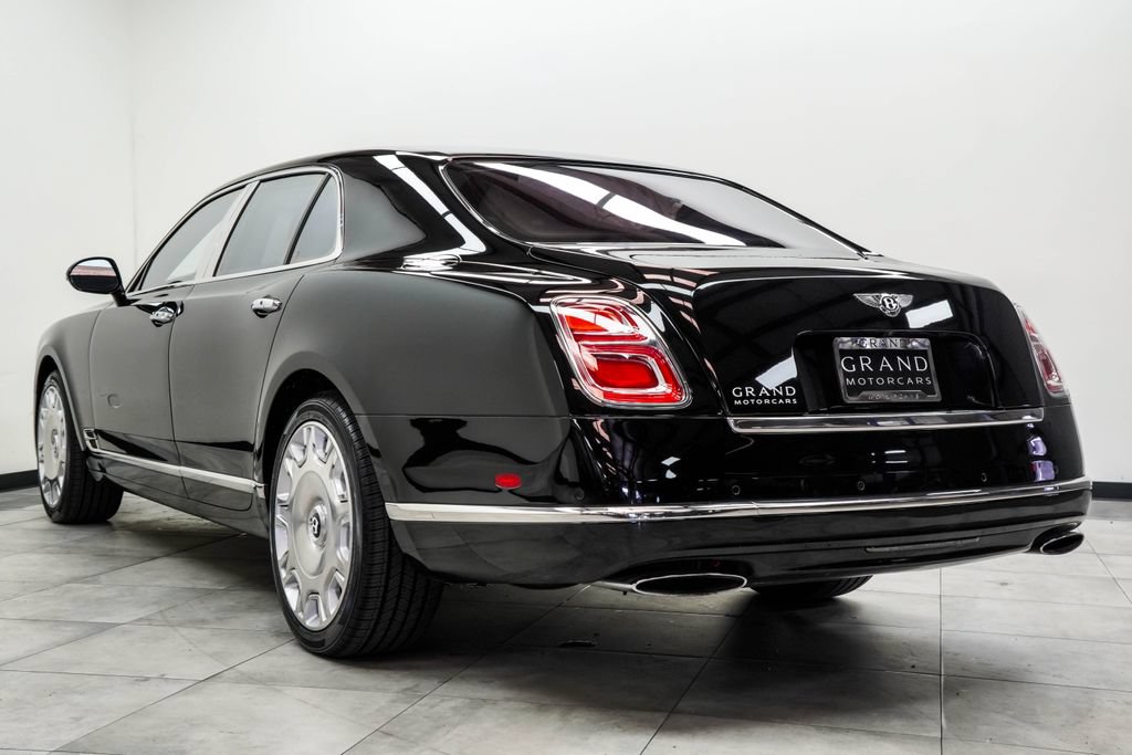 Used 2018 Bentley Mulsanne RWD image 11