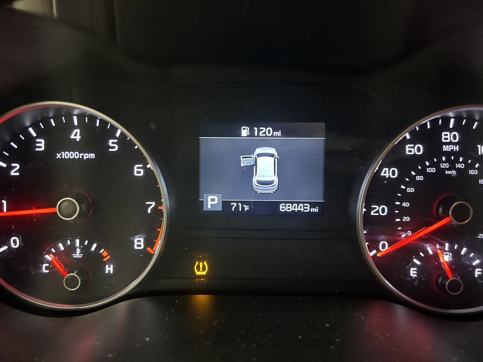 Used 2020 Kia Sportage LX image 15