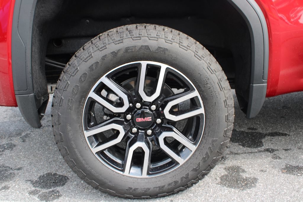 Used 2026 GMC Sierra 1500 AT4 w/ Technology Package AWD/4WD image 42