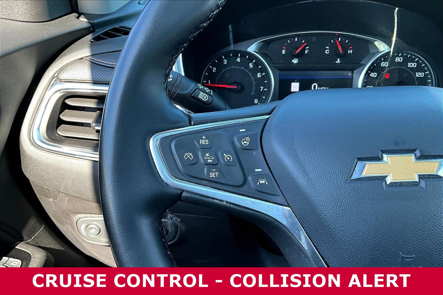 Used 2023 Chevrolet Equinox Premier AWD/4WD image 11