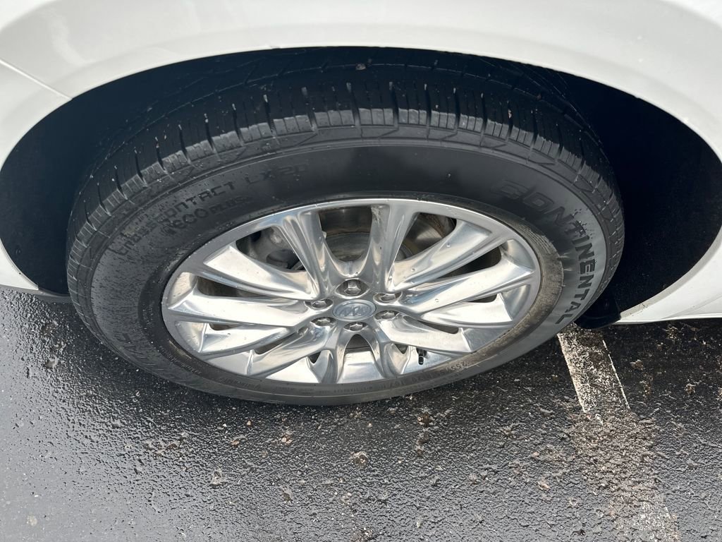 Used 2020 Buick Enclave Premium w/ Sun and Sites Package image 10