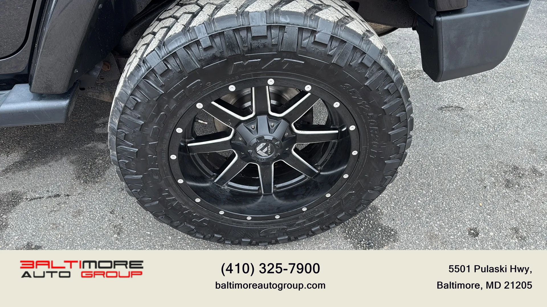 Used 2014 Jeep Wrangler Unlimited Sahara image 9