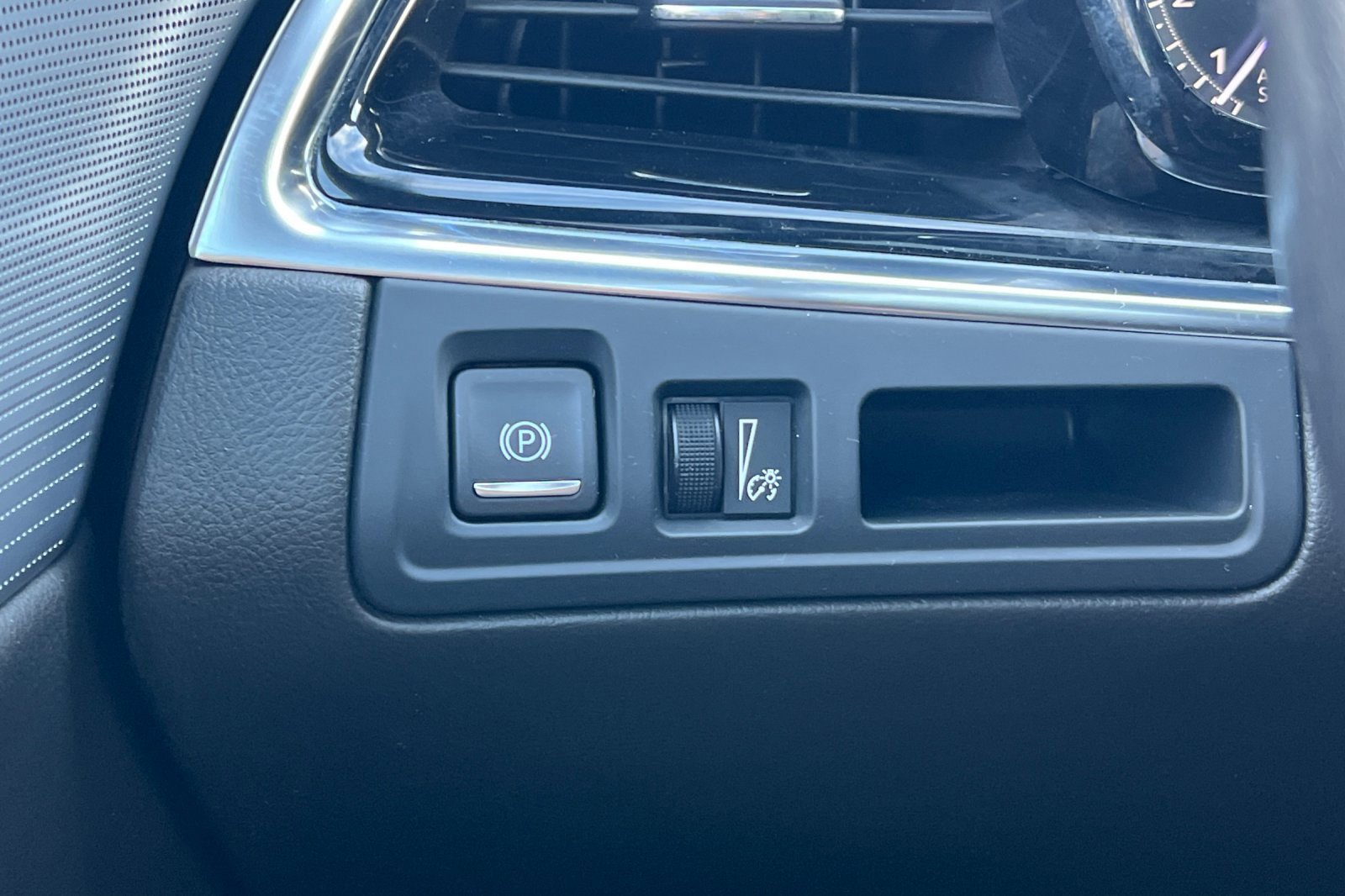 Used 2023 Cadillac XT6 Premium Luxury image 43