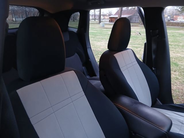 Used 2016 Jeep Cherokee Sport image 42