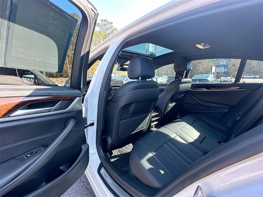 Used 2020 BMW 540i w/ Convenience Package image 17