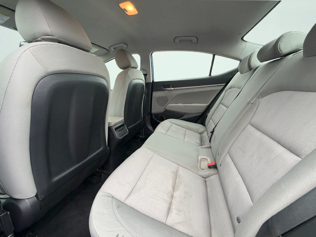 Used 2017 Hyundai Elantra SE FWD image 48