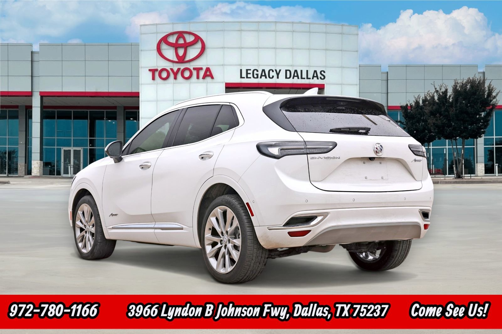 Used 2022 Buick Envision Avenir w/ Technology Package II image 7