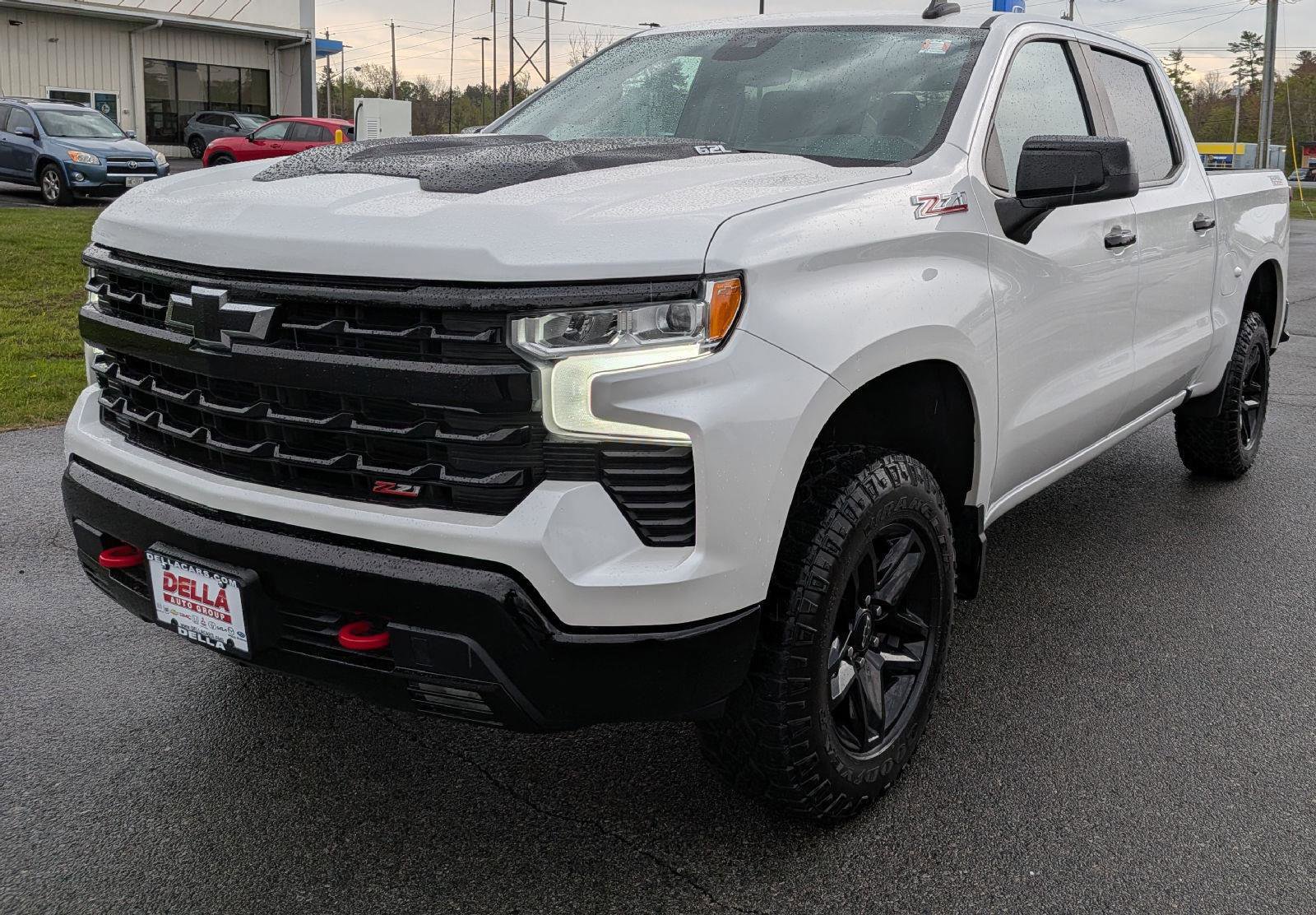 Used 2022 Chevrolet Silverado 1500 LT Trail Boss w/ Convenience Package II AWD/4WD image 5