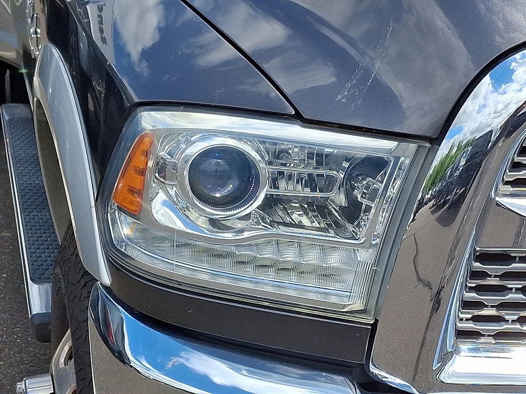 Used 2015 RAM 3500 Laramie AWD/4WD image 8