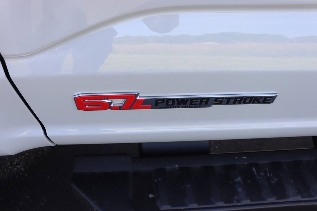 New 2025 Ford F250 Lariat w/ Lariat Ultimate Package image 9