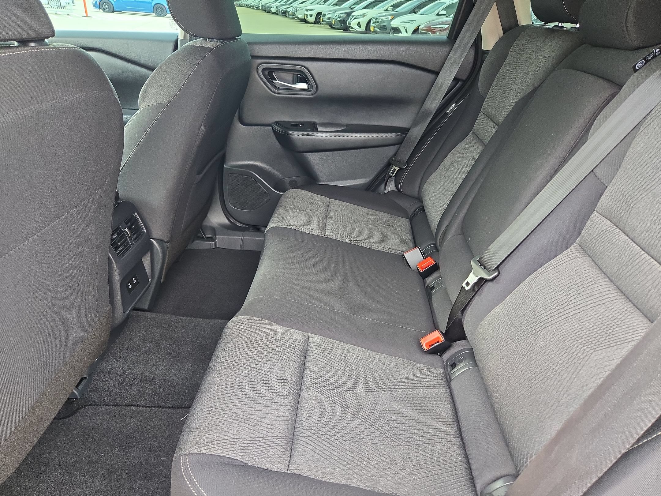 Certified 2026 Nissan Rogue SV FWD image 13