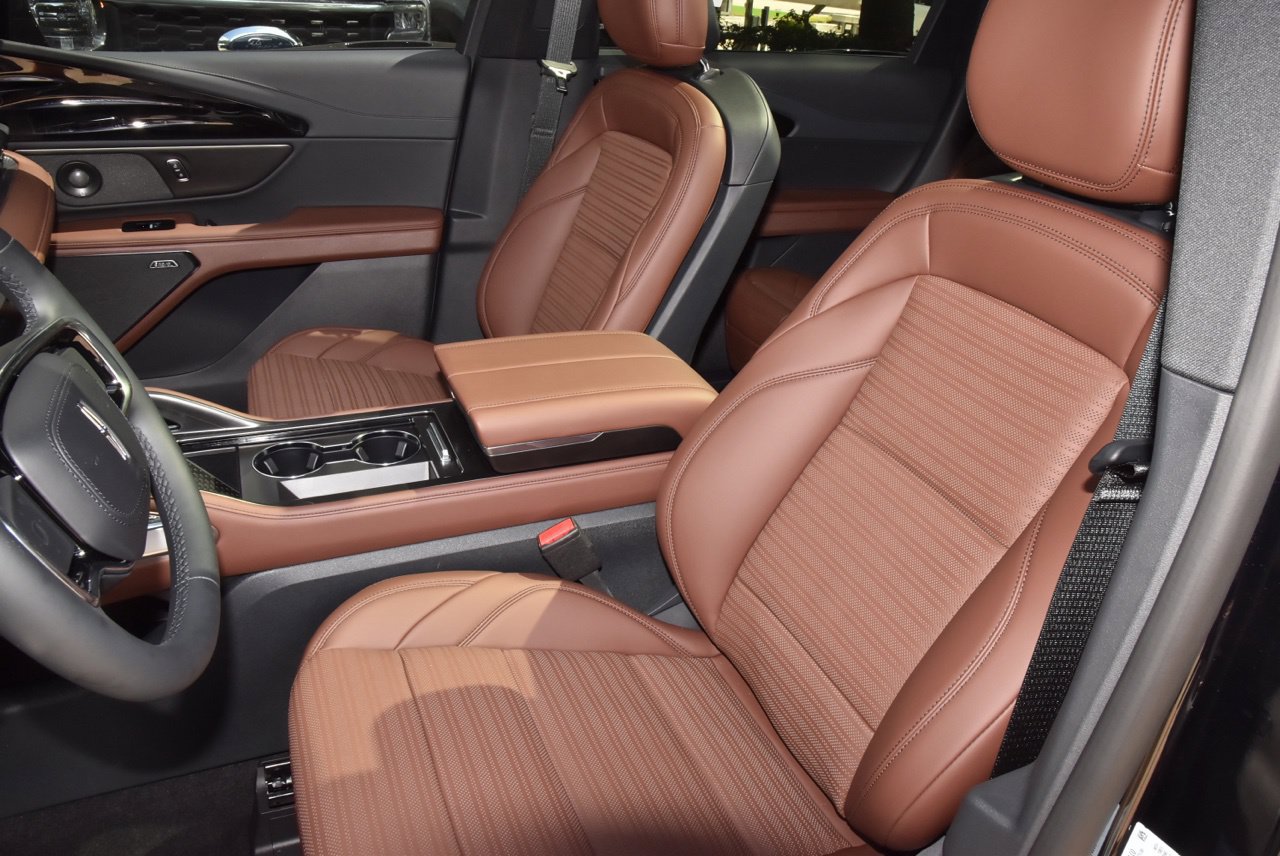 New 2026 Lincoln Nautilus Reserve AWD/4WD image 34