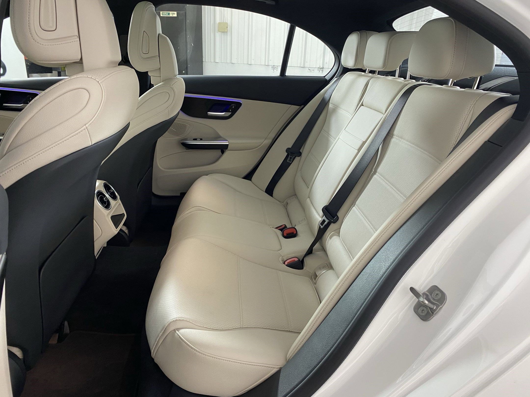 Used 2025 Mercedes-Benz C 300 4MATIC Sedan image 13