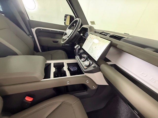 New 2026 Land Rover Defender 110 S AWD/4WD image 42