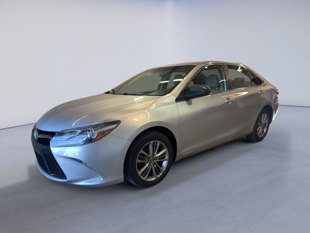 Used 2016 Toyota Camry SE FWD image 3