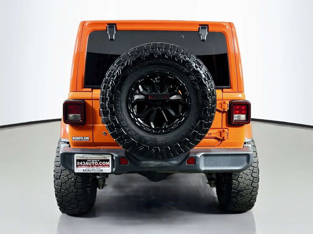 Used 2019 Jeep Wrangler Unlimited Sahara AWD/4WD image 6