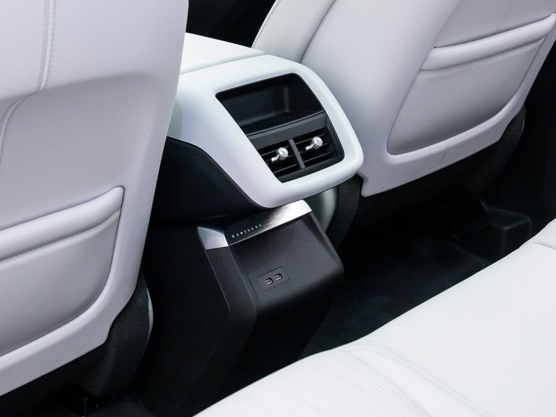 New 2026 Cadillac Lyriq Sport image 15