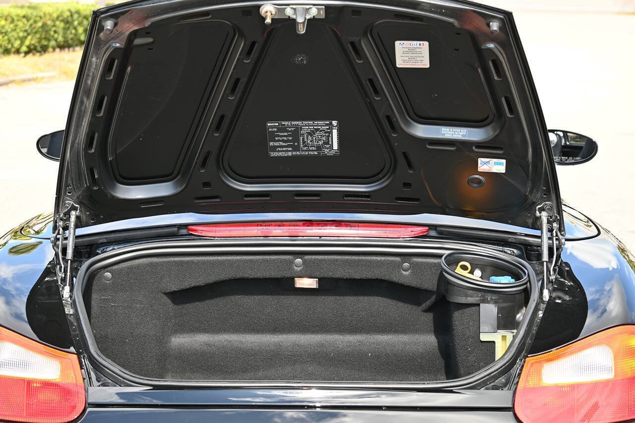 Used 2002 Porsche Boxster image 17