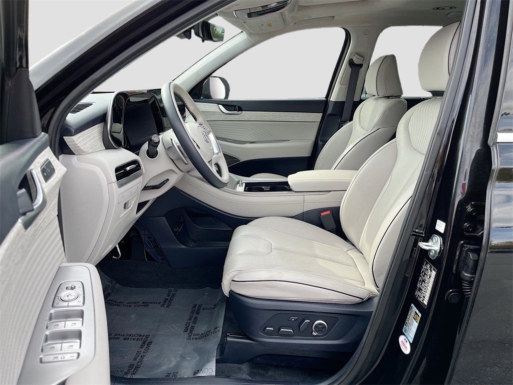 Used 2025 Hyundai Palisade Calligraphy image 22