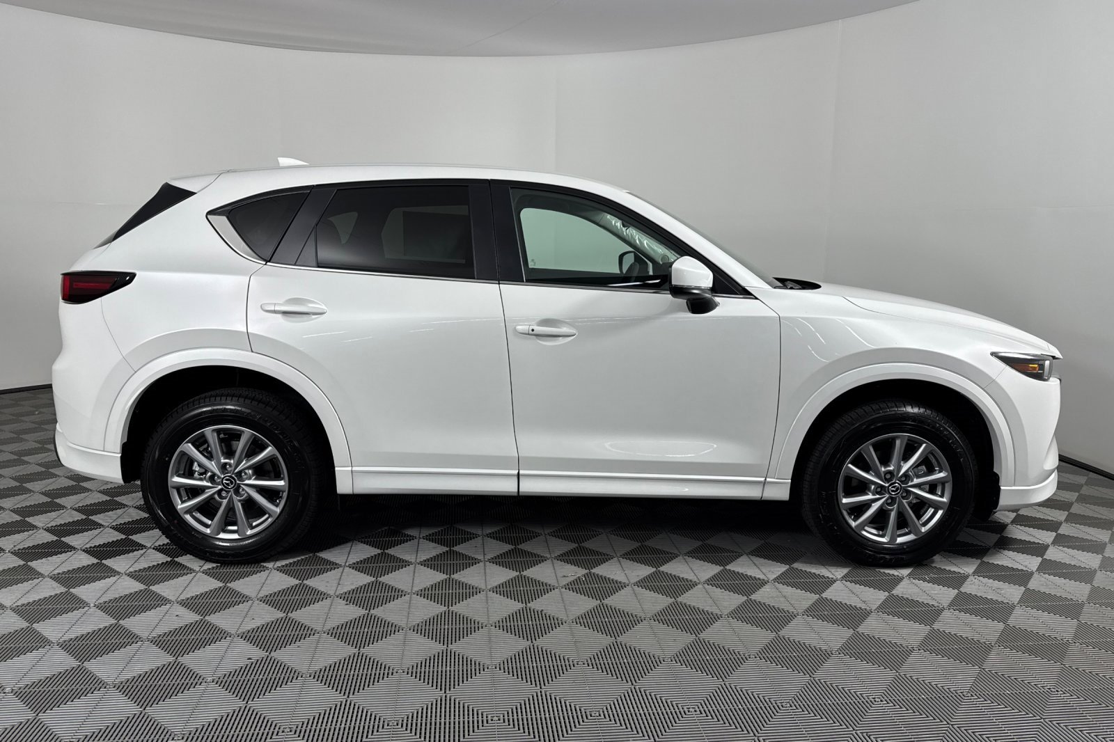 New 2025 MAZDA CX-5 AWD 2.5 S w/ Select Package image 3