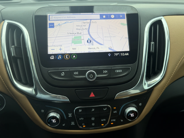 Used 2021 Chevrolet Equinox Premier FWD image 22