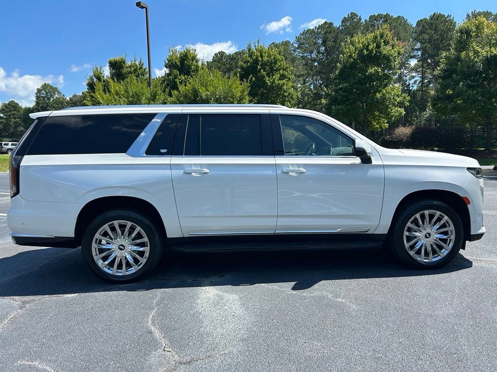 Used 2023 Cadillac Escalade ESV Premium Luxury AWD/4WD image 27
