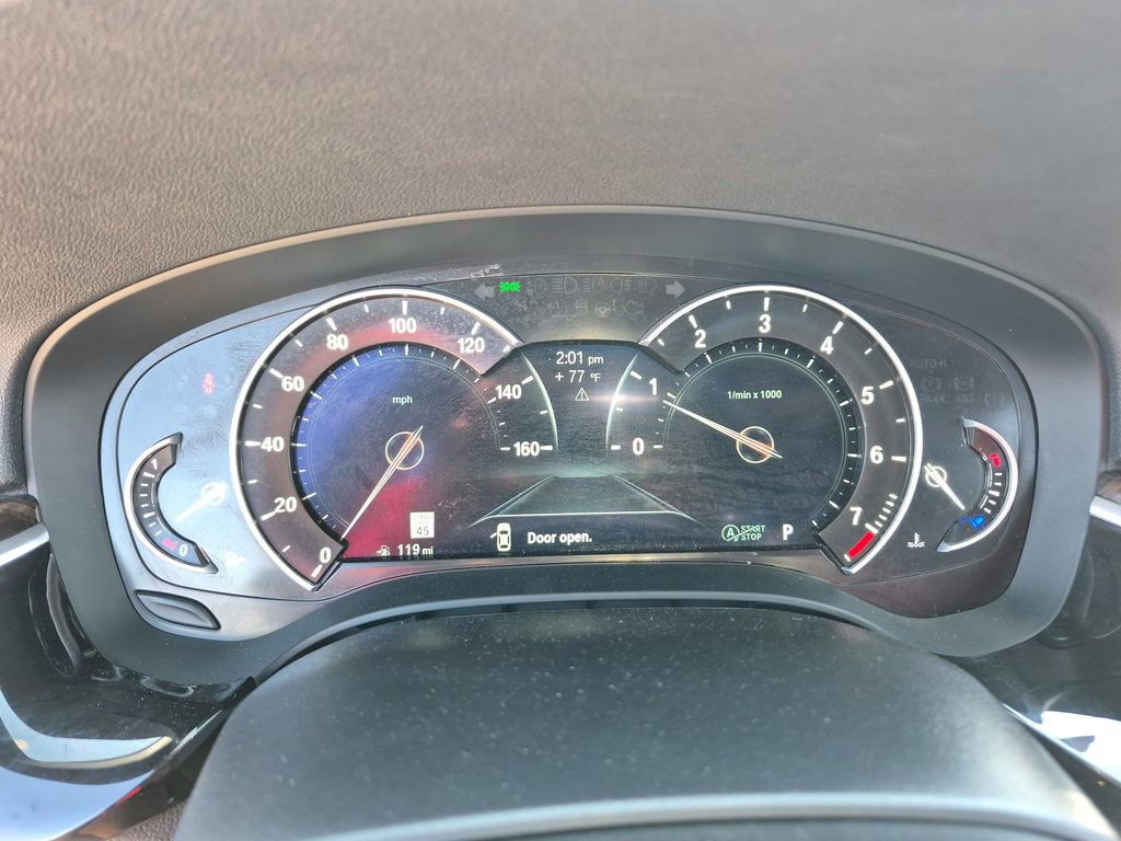 Used 2019 BMW 530i w/ Convenience Package RWD image 13