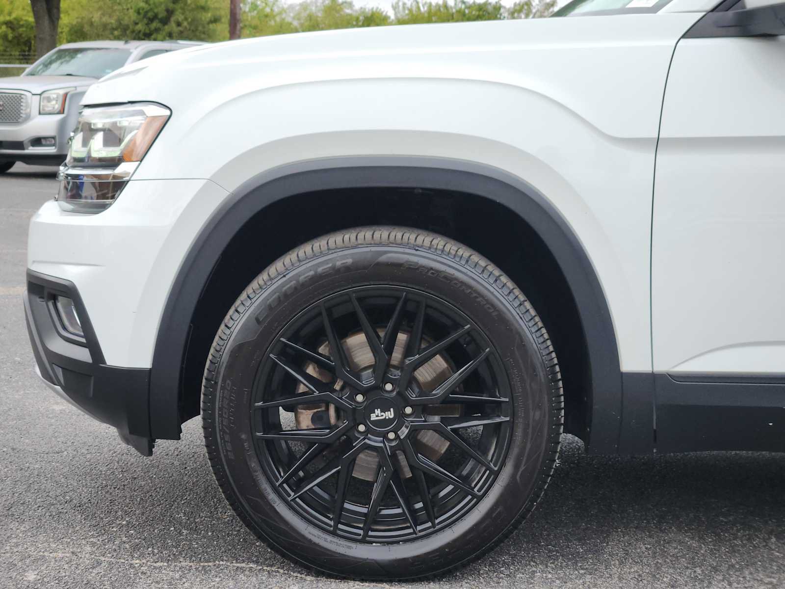 Used 2018 Volkswagen Atlas SE AWD/4WD image 9