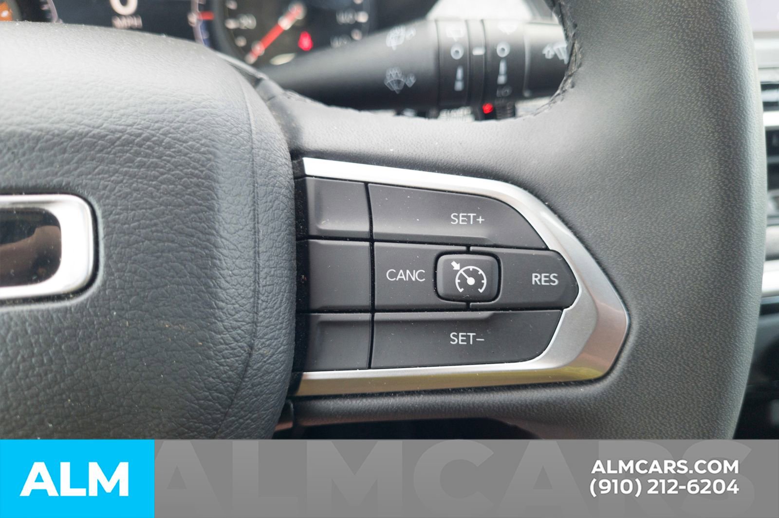 Used 2024 Jeep Compass Latitude AWD/4WD image 28