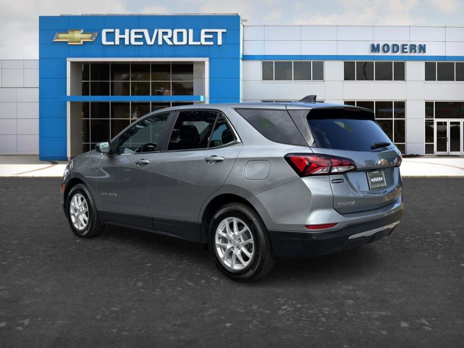 Used 2024 Chevrolet Equinox LT FWD image 3