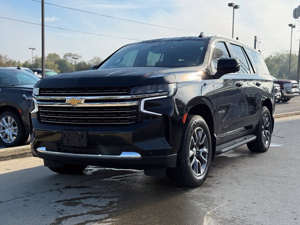 Used 2021 Chevrolet Tahoe LT w/ LT Signature Package AWD/4WD image 2