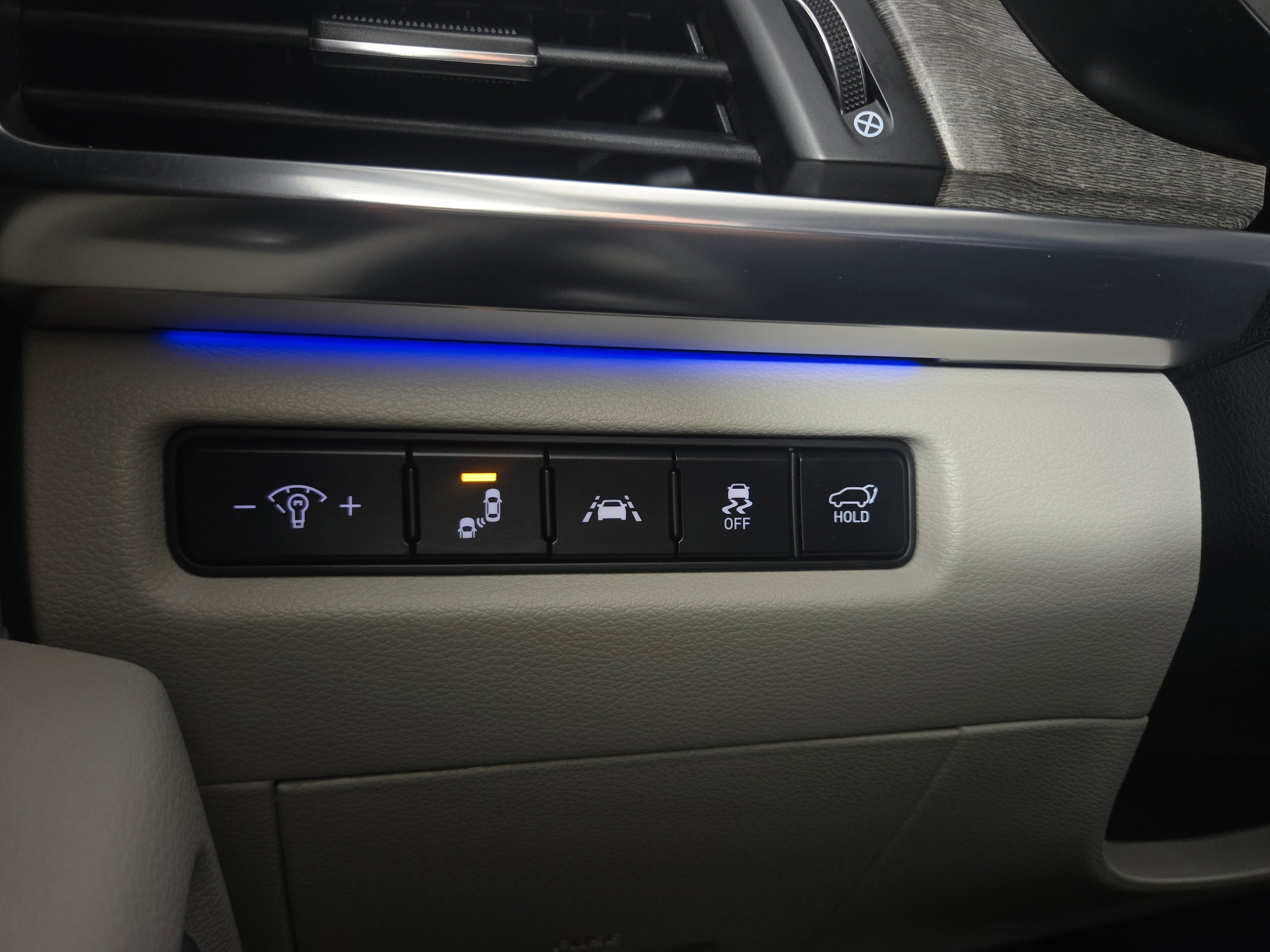 Used 2022 Kia Telluride SX w/ SX Prestige Package image 26