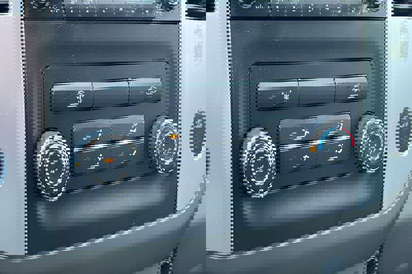 Used 2016 Nissan Frontier SV image 20