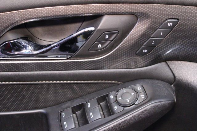 Used 2023 Chevrolet Traverse Premier image 19