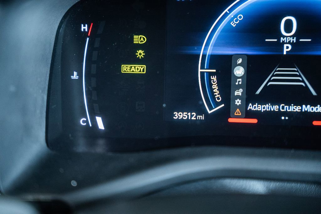 Used 2025 Toyota Camry LE image 40