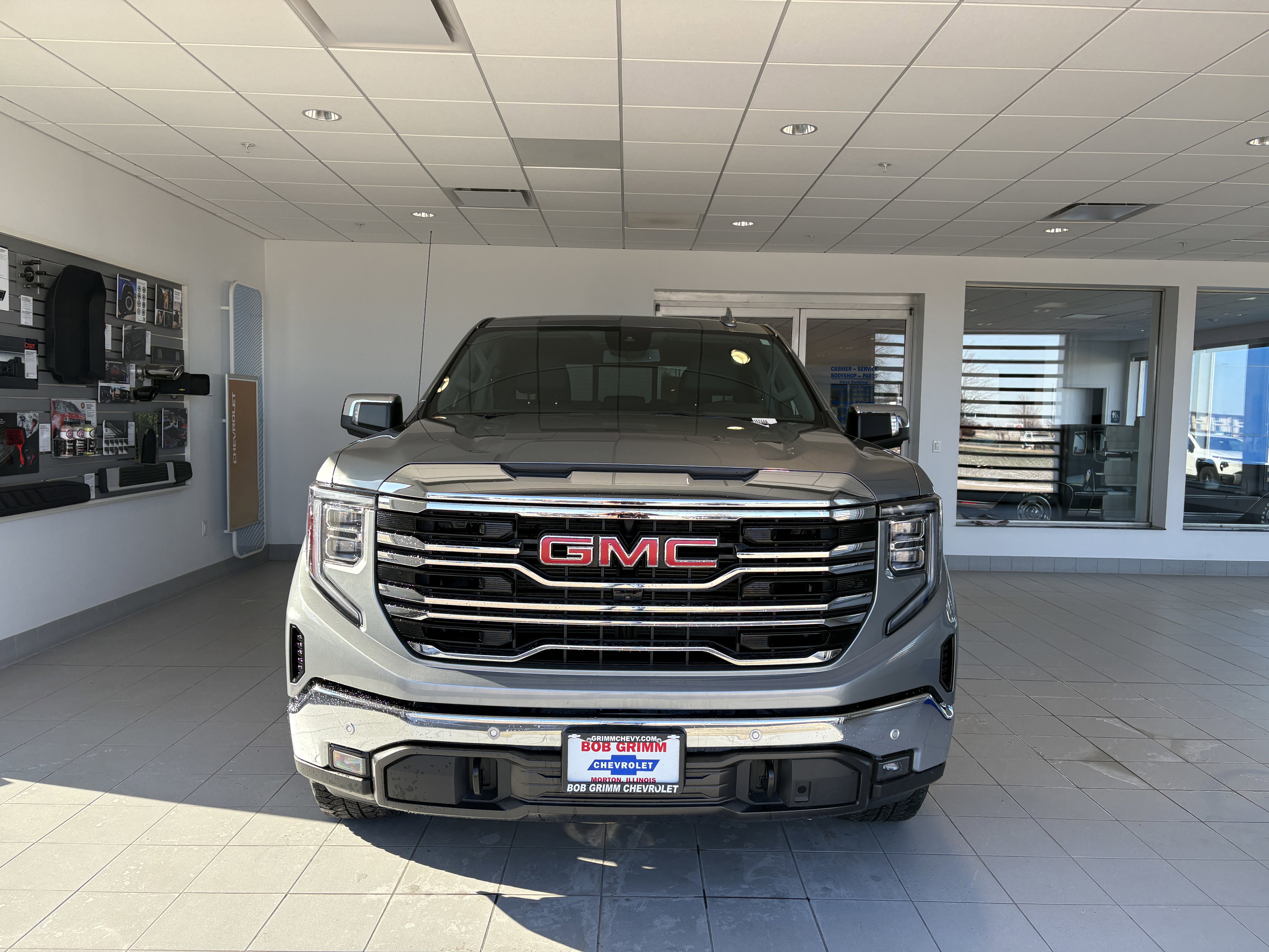 Used 2024 GMC Sierra 1500 SLT w/ SLT Premium Plus Package image 7