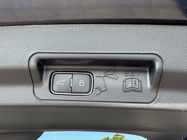 New 2026 Ford Explorer Active w/ Active Comfort Package image 24