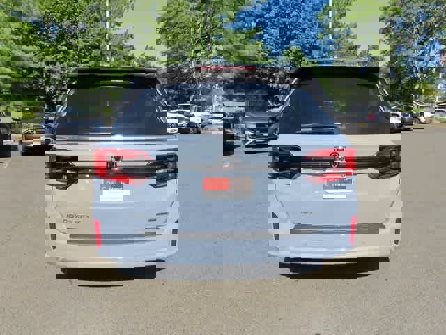 New 2026 Honda Odyssey Touring image 5
