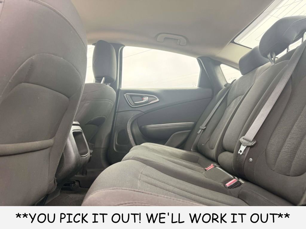 Used 2016 Chrysler 200 Limited FWD image 23