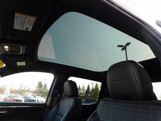 Used 2025 GMC Sierra EV Denali image 17