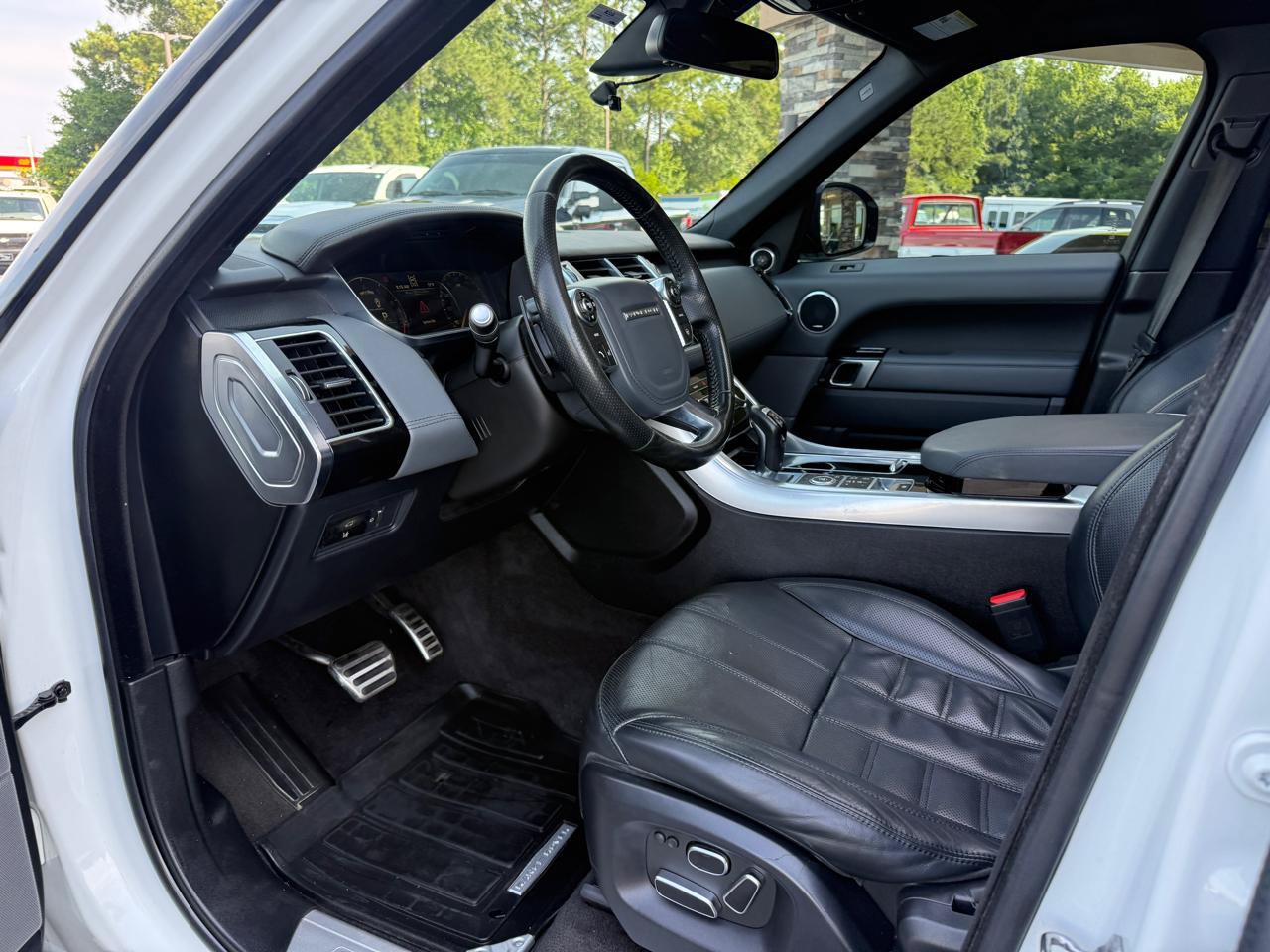 Used 2015 Land Rover Range Rover Sport Autobiography AWD/4WD image 9