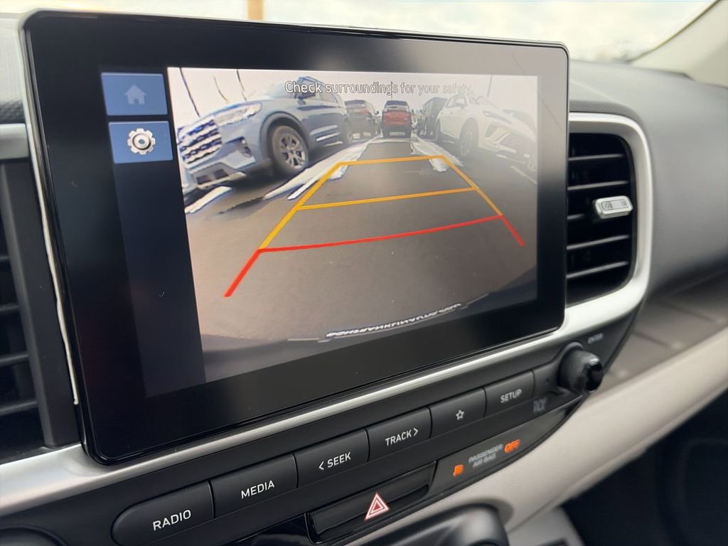 Used 2024 Hyundai Venue SEL image 17
