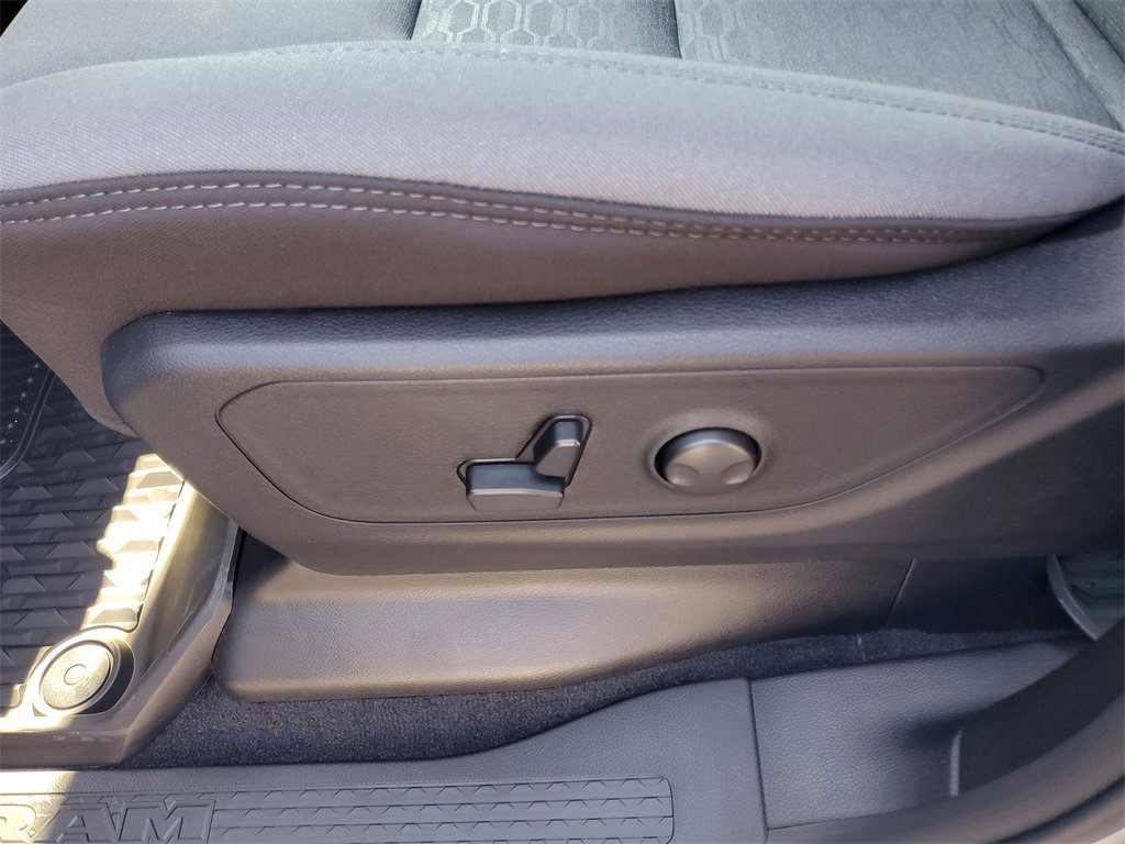 New 2025 RAM 1500 Big Horn image 9