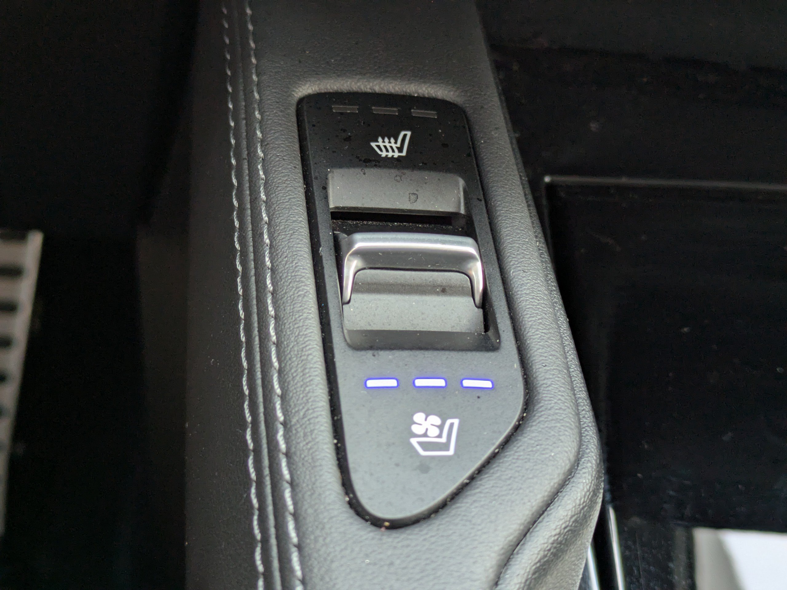 Used 2021 Kia Telluride SX w/ Towing Package FWD image 25