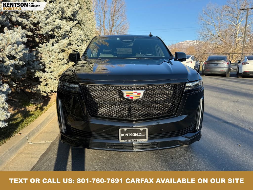 Used 2023 Cadillac Escalade Sport image 2